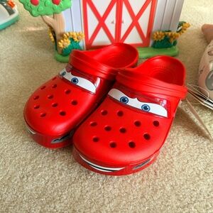 CROCS Kids Red Lightning McQueen Slip-On Clogs